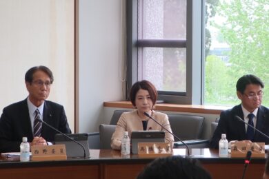 委員会へ出席しました！